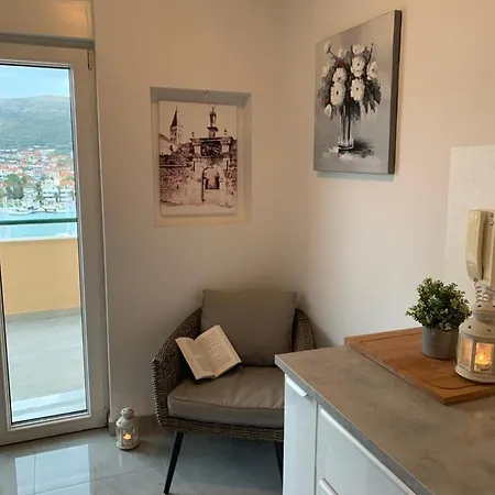 Mentha Apartment *